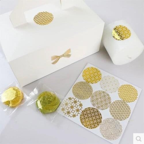 90pcs Gold Foil Stickers Geometry Handmade Cake Packaging Sealing Label Stickers Baking DIY Party Gifts Box Round PVC Stickers