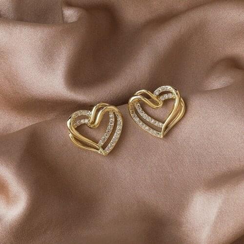 2020 New Arrival Trendy Hollow Simple Crystal Heart Stud Earrings For Women Cute Small Earring Metal Fashion Jewelry