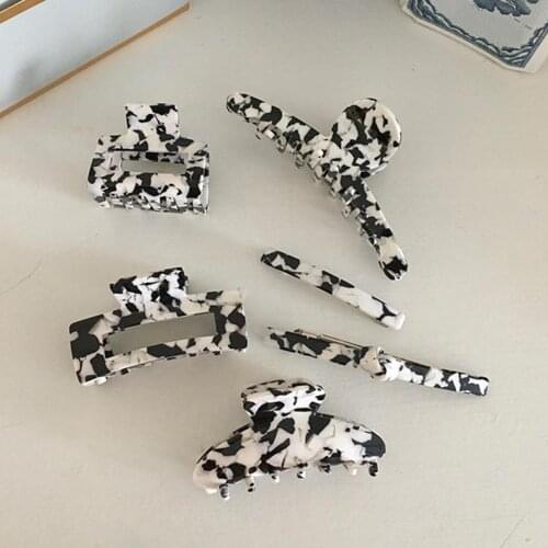 Women Cow Pattern Hairpin Barrette Crab Claw Clip Women Strong Clip Hairpin Hair Barrette Crab Bath Ponytail Hair Accessories