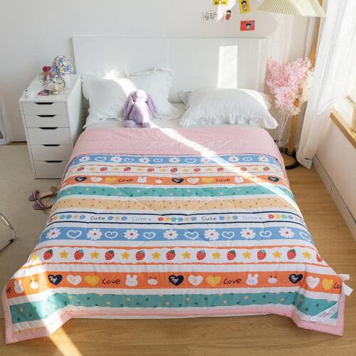 Fashionable Pure Cotton Bed Quilt in Spring and Summer, Soft Quilted Blankets for Home and Travel and Used as Holiday Gifts