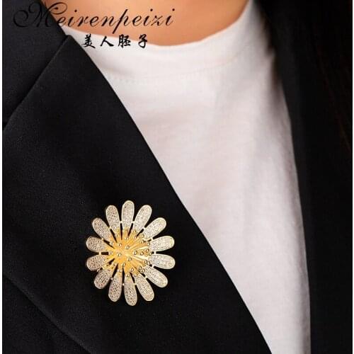 Meirenpeizi DIY Bouquet Bridal Wedding Accessories Simulated Rhinestones Gold Flower Brooches for Women Brooch Pins Jewelry