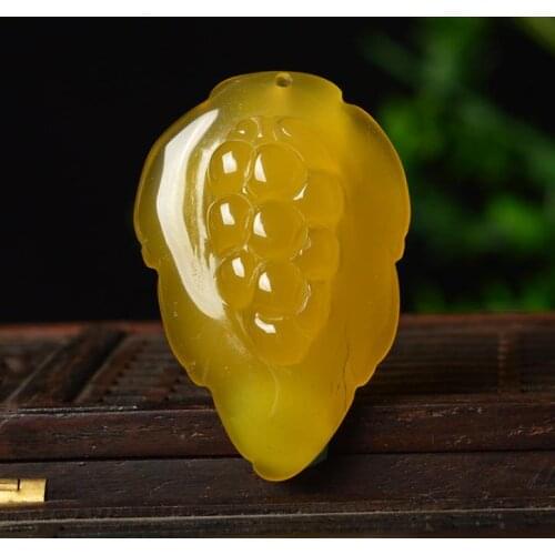 Ice-transparent multi-child multi-fu Yupei men and women models topaz grape pendant cb54