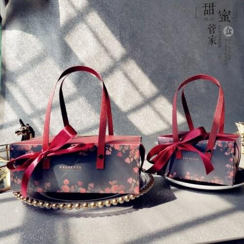 Wedding Party Favors gift box packaging New year 2021 hand-held Flower box Chocolate cake box packing bolsas de papel новый год