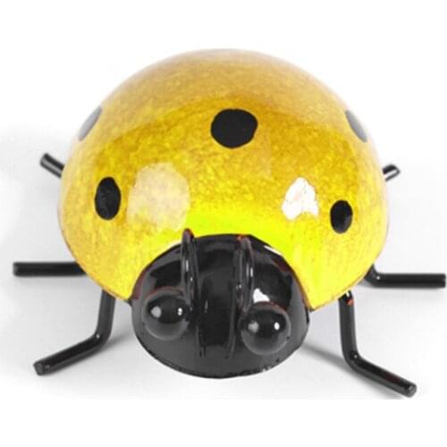 Pendant Metal Simulated Beetle Wall Art Decor Cute Ladybug Ornament Yard Garden Outdoor Decoration Ornaments