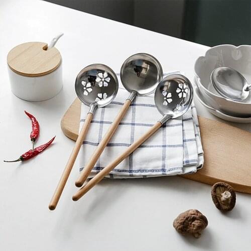 Japanese Style Wooden Soup Spoon Long Handle Hot Pot Spoons Kitchen Strainer Scoop Cooking Colander Ladle Tableware Colander