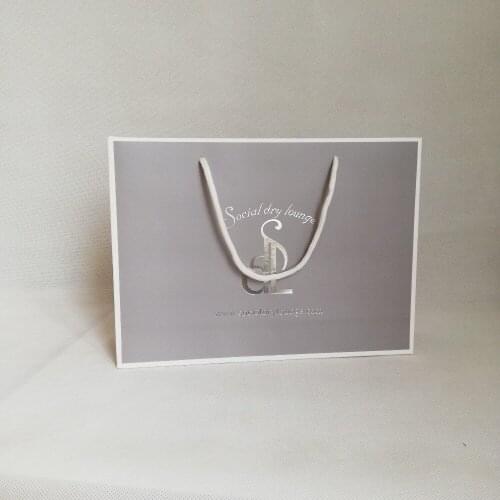 Wholesale 500pcs/lot 22Hx30x8cm Thick Reusable Paper Tote Shopping Bags Custom Gift Store Market Promotion Bags with Your Logo