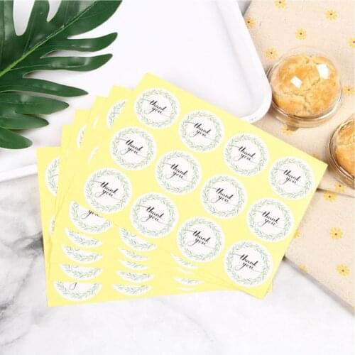 120Pcs Round Green leaf wreath Sticker DIY Multifunction Transparent Labels Simple Gift Self-adhesive Seal Packaging Label