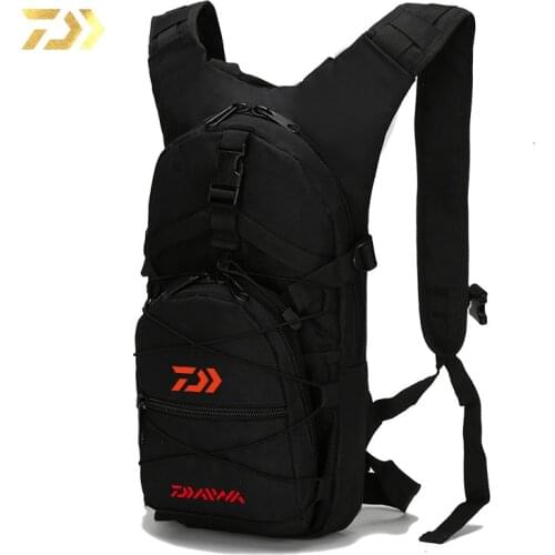 2021 New DAIWA Fishing Bags Mens Outdoor Cycling Travel Mountaineering Camouflage Backpack Sports Fishing Backpack