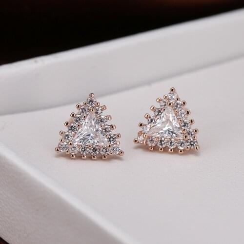 DE243 Fashion Street Snap Delicacy 4A Zircon Triangular Geometry Ear Stud GIRLS Gift Party WOMENS Jewelry Earrings 2021