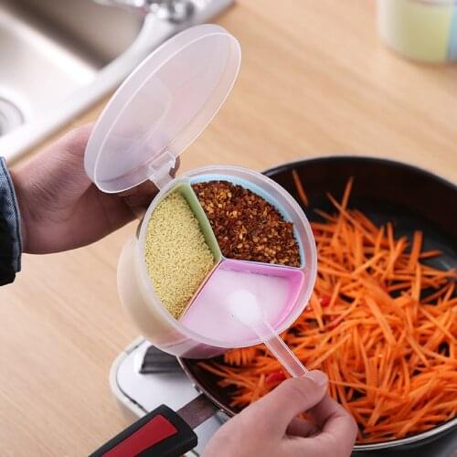 Spice jar seasoning box multi-purpose 3-grid combination plastic seasoning box with spoon kitchen tool organizer seasoning box