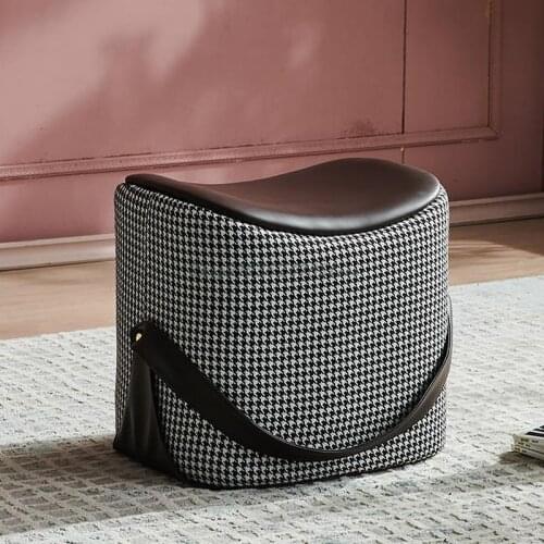 Nordic Living Room Light Luxury Shoes Stool Designer Creative Small Stool Lovely Net Red Short Stool Simple Small Round Stool