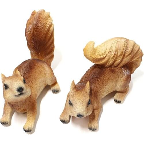 New 2pcs/Set Lovely Squirrel Family Model Cartoon Animal Figurine Dollhouse Cake Home Decor Miniature Fairy Garden Capable