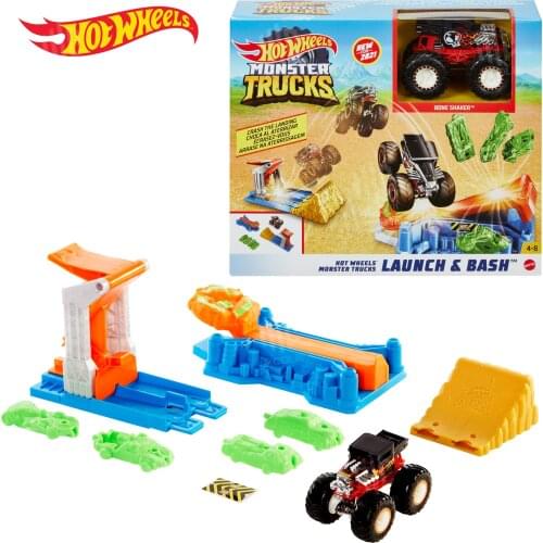 Hot Wheels Monster Trucks Launch and Bash Play Set with 1:64 Scale 4 Crushed Cars Hot Wheels Collectors Gift Toys for Kids GVK80