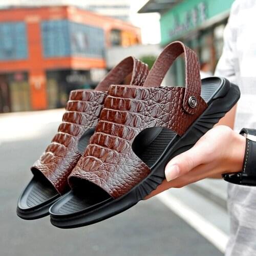 Men Sandals Fashion Soft Leather Fretwork Open Toe Slip On Casual Sandals Summer Style Beach Sandals Footwear Zapatos Hombre