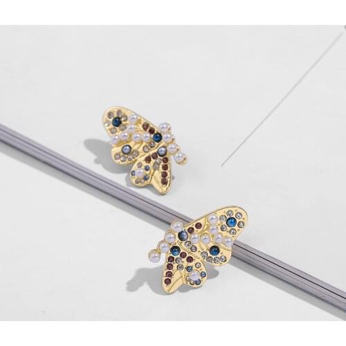 Korea Fashion Pearl Insect Bees Earrings Trendy Rhinestone Statement Butterfly Drop Earrings for Women Wedding Jewelry 2020
