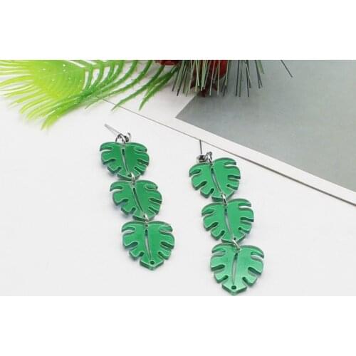 1 pair of personalized resin small fresh green leaf shape earrings DIY handmade jewelry pendant gift girl