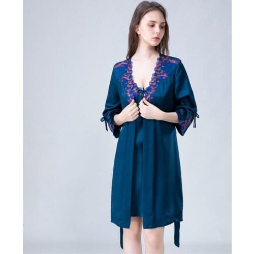 Mulberry Silk Robes Womens Pajamas Summer Sexy V Neck Lace Suspender Nightdress Nightgown Home Kimono Sleepwear Bathrobe Pijamas
