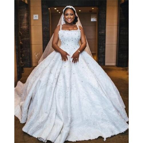 Sexy South African Applique Beaded Ball Gown Wedding Dresses Open Back Lace Crystal Black Girl Plus Size Bridal Gowns
