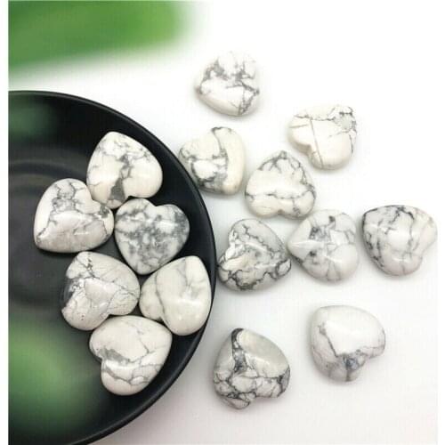 Drop Shipping 1PC Natural White Turquoise Polished Heart Shaped Crystal Stones Healing Decor Gift Natural Stones and Crystals