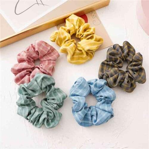 Japanese and Korean version of the new retro style hair ring girl tie hair rope large intestine hair ring Yiwu jewelry
