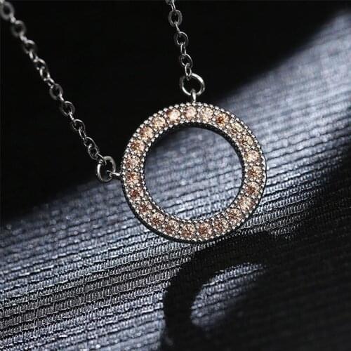 2021 New Fashion Jewelry Pendant Necklace Summer Hollow Out Round Shape Collar Shine Zircon Gift for Women Sister Necklace