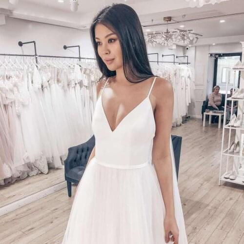 Romantic Satin A-Line Wedding Dress 2021 V Neck Backless Spaghetti Straps Bridal Gown Vestido De Novia