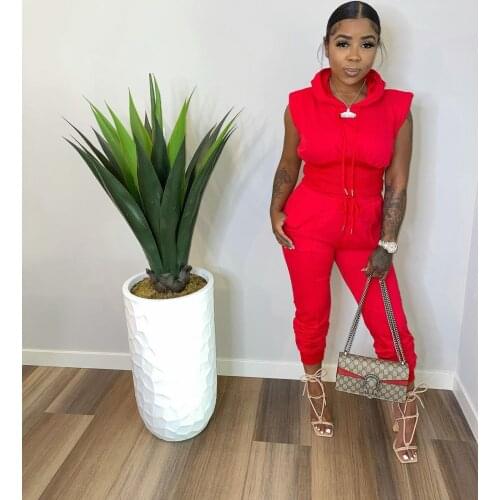 2021 INS Summer Casual Fashion Street Ladies Slim Street Sexy Nightclub Pure Color Sleeveless Hat Two-Piece Set