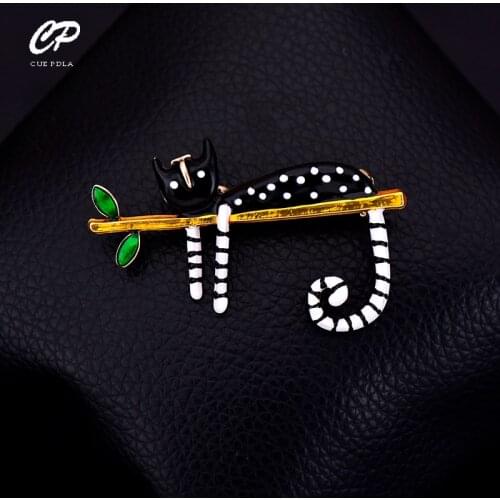 Cute Black White Cat Sitting Tree Brooches For Women Child Bouquet Pin Brooch Party Jewelry