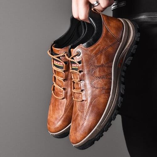 Male sneakers Mens casual shoes Light-soled business soft leather shoes