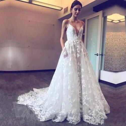 Spaghetti Straps Bohemia Wedding Dresses Sexy Lace Wedding gowns Backless Sexy Back Count Train Beach Bridal Dress