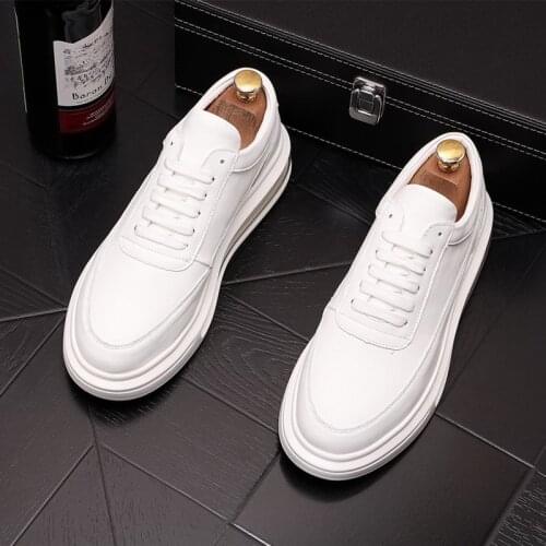 Fashion Mens White Leisure Shoes British Concise Platform Male Trending Leisure Daily Street Sport Zapatos Younger 38-43 ERRFC