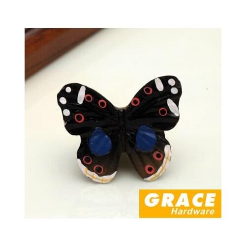 Colorful And Beautiful Butterfly Resin Hand Lovely kids Room Cartoon Pastoral Village Style Wardrobe Drawer Knobs