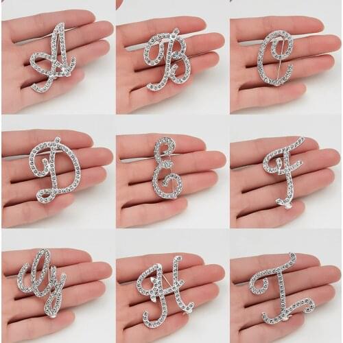 Personalize 26 Initial Letters Rhinestones Brooch Pins Silver Color Lapel Pin and Brooches for Women Men Shirt Clothes Bijoux
