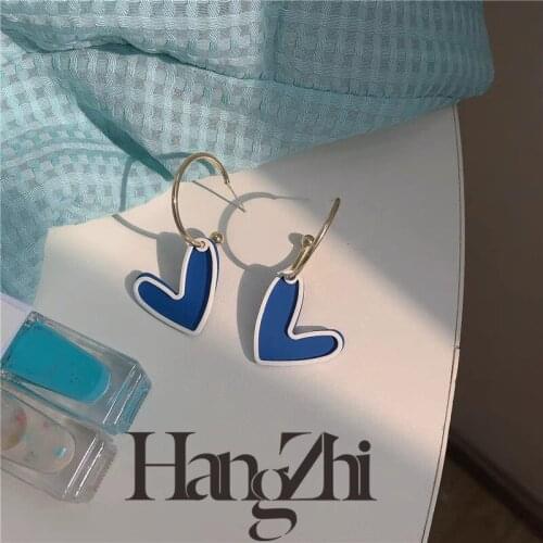 HANGZHI 2021 New Korean version of hit color peach heart earrings blue wild love female personality earrings