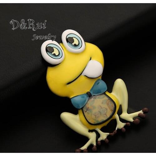 Hot Funny Pink Hijab Pins Metal Brooch Cute Frog Prince Brooches Kids Alloy Pin for Women Collar Broche Dresses Men Coat Jewelry