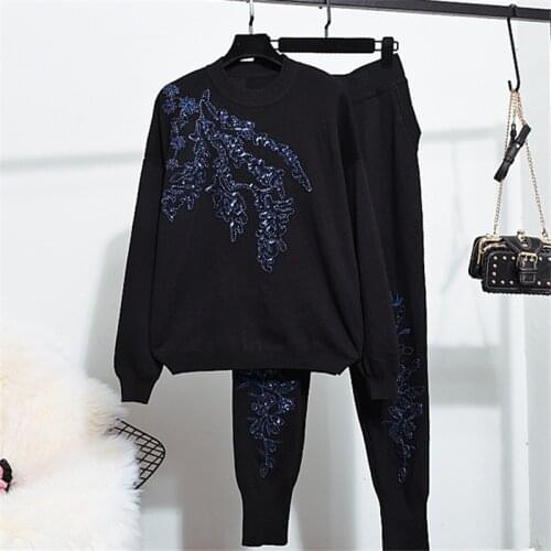 Women Long Sleeve Sweaters Beading Embroidery Flowers Two Piece Knitted Tracksuit Little Feet Pants Fashion Two Piece Set H1605