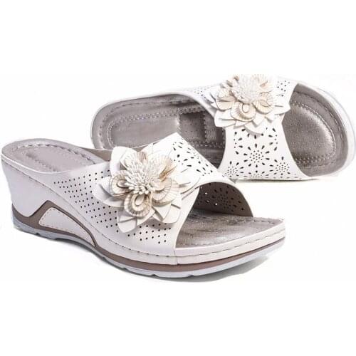 Women Open Toe Breathable Anti-Slip Slipper Flower Decoration Hollow Out Sandals Loafers Casual Sandal Shoes For Female Summer