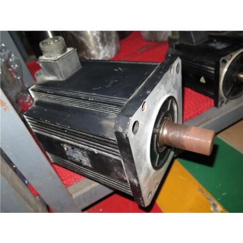 USED 100% TESTED AC SERVO MOTOR MDM502A1D *Please contact us for real photo,100% real stock