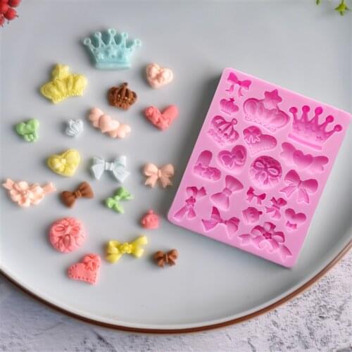 1PCS Cartoon Crown & Bow Tie Silicone Fondant Cake Mold Cupcake Jelly Candy Chocolate cake Decoration Baking Tool Moulds