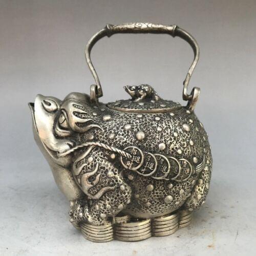 BEAUTIFUL COLLECT CHINA CARVING TIBET SILVER COPPER TOAD FLAGON XUANDE MARK