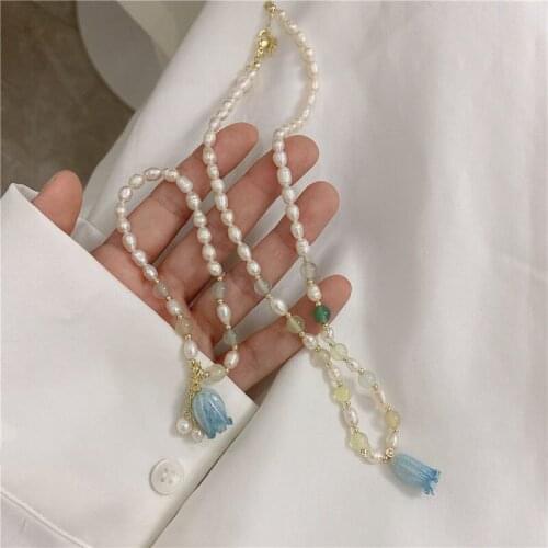 Origin Summer Minimalist Asymmetric Flower Freshwater Pearl Pendant Necklace for Women Girls Multicolor Beaded Necklace Jewelry