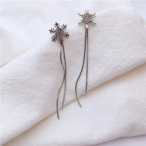 Earrings female temperament Korean long tassel earrings snowflake earrings round face super fairy without pierced ear clips