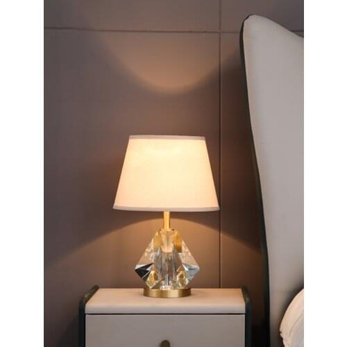 Free Shipping Modern Crystal Table Lamp For Living Room Bedroom Bedside Lamp Simple Wedding Room Red Dowry Light Home Decoration