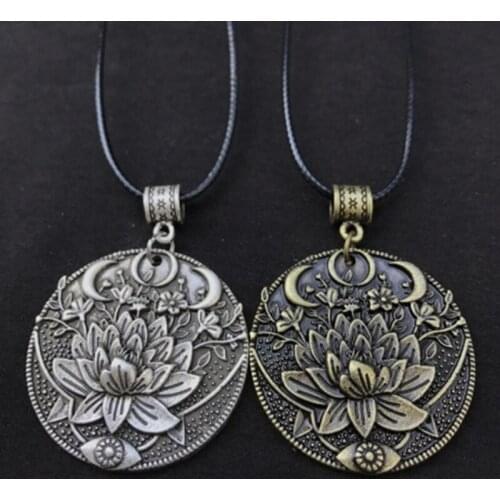 Retro Vintage Characteristic Plant Flower Lotus Moon Pendant Necklace Ladies Accessories Chinese Style Jewelry Gift