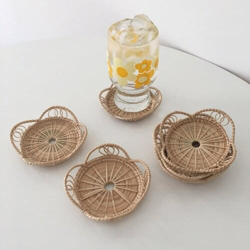 Round Flower Pattern Natural Rattan Coaster Hand-Woven Bowl Mat Heat Insulation Placemat Wicker Table Mat Kitchen Decoration