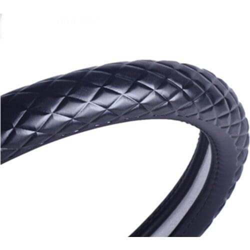 Car Steering Wheel Cover Covered With Calfskin Film On Head Layer Diamond Shaped Embossed Leather Steering Wheel Cover