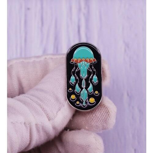 Mysterious Colorful Jellyfish Enamel Pin Brooch Marine Animal Badge Metal Fashion Lapel Backpack Jewelry Gift