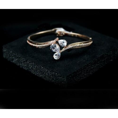 MADALENA SARARA AAA Zircon Inlaid Bangle Girls Bracelet Three ZirconFlower Style So Cute For Gift Gold Tone Copper Bracelet