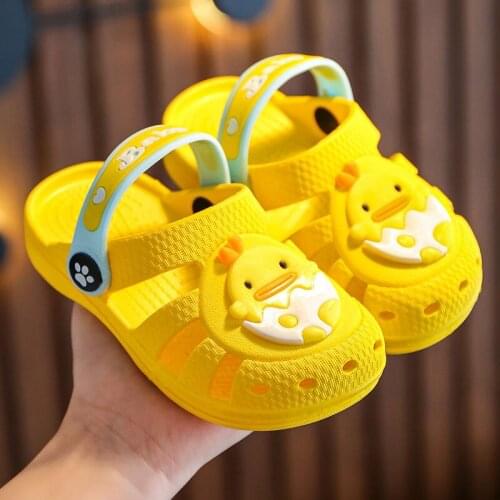 New Fashion Cartoon Boys Girls House Slides Outdoor Beach Slippers Soft Kids Slippers Children Slippers Summer