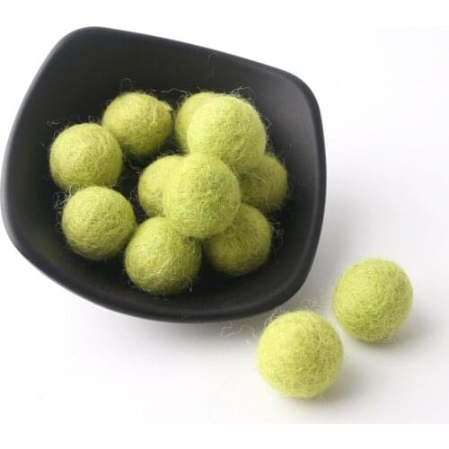 10pc/set 20mm Round Wool Felt Balls Wool Pom Poms Beads 18 Color DIY Craft Flocking Ball Wool Balls Jewelry Make Ring Rattle